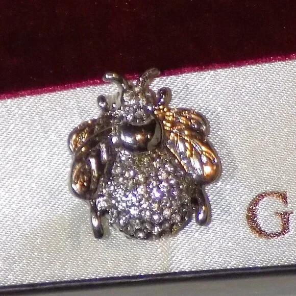 Lot 2 New Guess Interchangeable Brooch Choker & Crystal Flower Necklace Bundle - Picture 6 of 15